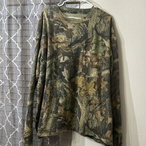 Camo long sleeve pocket Tee size XL-2x